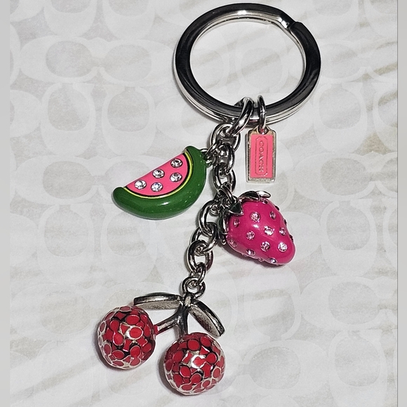 NEW Coach Fruits Charm Keychain Purse Bag Charm Fob Rare Vintage 92715 - Picture 1 of 12